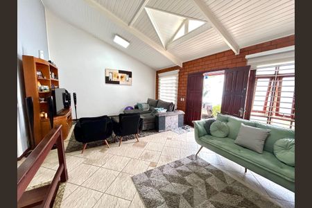 Sala de casa para alugar com 3 quartos, 222m² em Jardim Rosa de Franca, Guarulhos