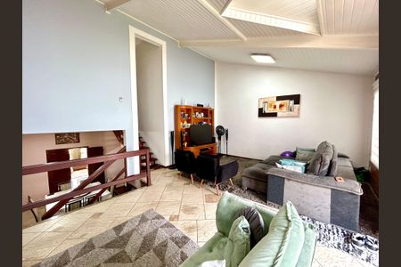 Sala de casa para alugar com 3 quartos, 222m² em Jardim Rosa de Franca, Guarulhos