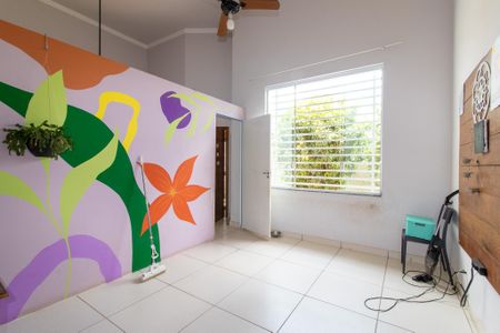 Sala de casa à venda com 3 quartos, 140m² em Parque Ceasa, Campinas