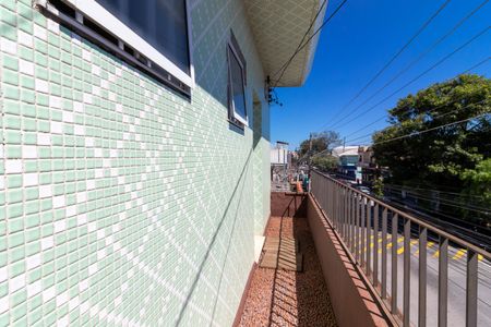 Varanda das Suítes 1 e 2 de casa para alugar com 3 quartos, 55m² em Parque Peruche, São Paulo