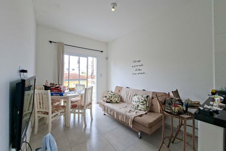 Sala de casa de condomínio para alugar com 2 quartos, 78m² em Vila Caiçara, Praia Grande
