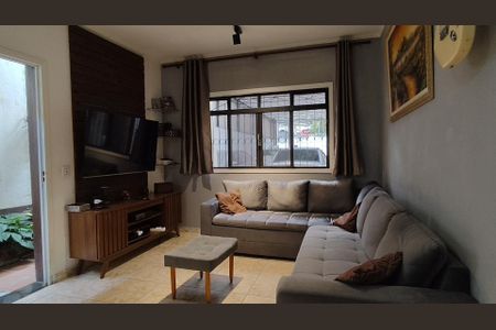 Casa à venda com 2 quartos, 130m² em Vila Espanhola, São Paulo