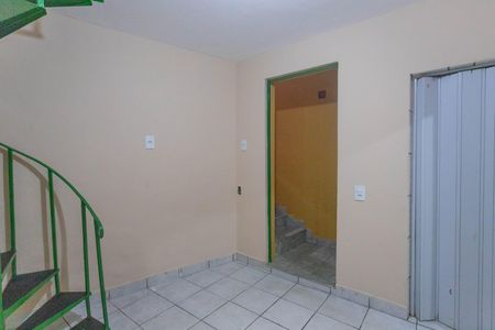 Sala de casa para alugar com 2 quartos, 50m² em Campanário, Diadema