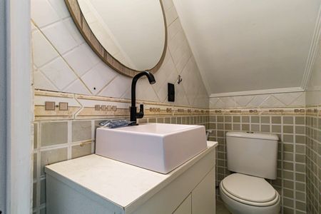 Lavabo de casa de condomínio para alugar com 2 quartos, 70m² em Jardim Amaralina, São Paulo