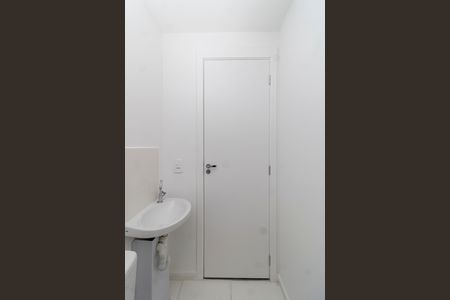 Banheiro de apartamento para alugar com 1 quarto, 17m² em Vila Nilo, São Paulo
