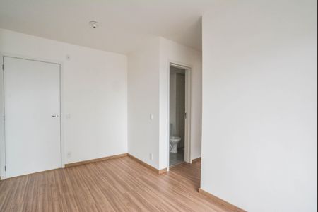 Sala de apartamento para alugar com 2 quartos, 46m² em Vila Curuçá, Santo André