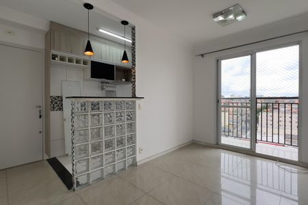 Sala de apartamento para alugar com 3 quartos, 59m² em Jardim Cocaia, Guarulhos