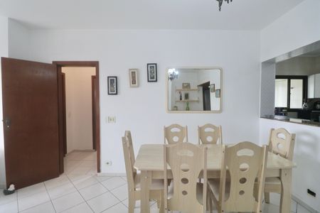 Sala de apartamento para alugar com 2 quartos, 80m² em Tombo, Guarujá