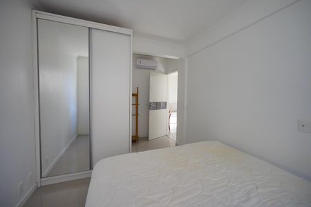 Suite de apartamento para alugar com 2 quartos, 76m² em Canasvieiras, Florianópolis