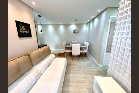 Sala de apartamento para alugar com 2 quartos, 52m² em Jardim Flor da Montanha, Guarulhos