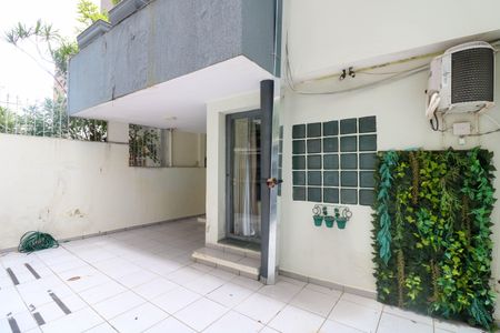 Casa para alugar com 3 quartos, 160m² em Jardim das Acacias, São Paulo