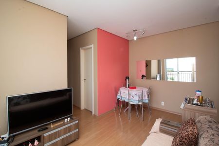 Sala de apartamento para alugar com 3 quartos, 58m² em Jardim Cocaia, Guarulhos