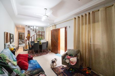 Sala de casa à venda com 4 quartos, 150m² em Jardim Sarah, São Paulo