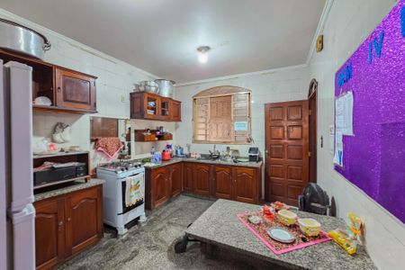 Cozinha de casa à venda com 4 quartos, 371m² em Planalto, Belo Horizonte