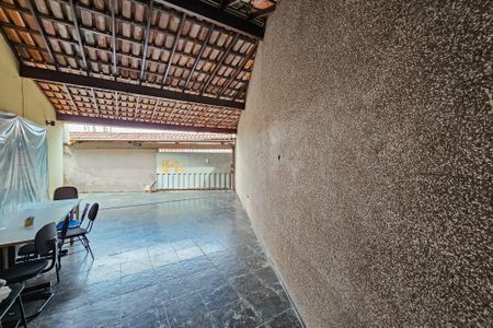 Garagem de casa à venda com 4 quartos, 371m² em Planalto, Belo Horizonte