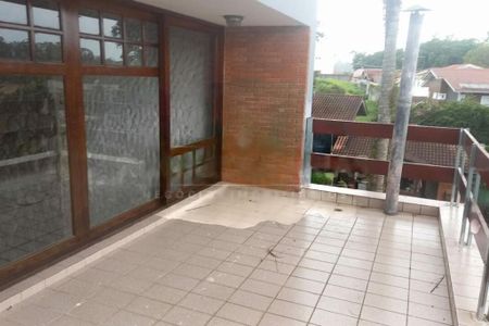 Casa à venda com 4 quartos, 250m² em Interlagos, São Paulo