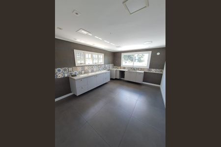 Casa à venda com 3 quartos, 220m² em Auxiliadora, Porto Alegre