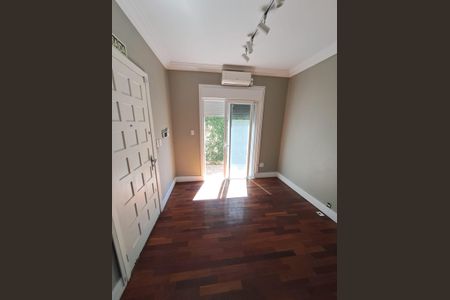 Casa à venda com 3 quartos, 220m² em Auxiliadora, Porto Alegre