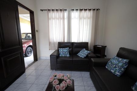 Sala de casa à venda com 4 quartos, 187m² em Vila Clarice, Santo André