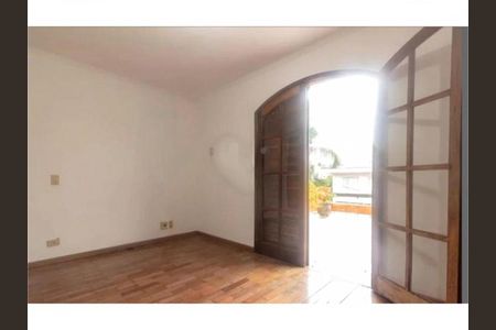 Casa de Condomínio à venda com 3 quartos, 130m² em Jardim Marajoara, São Paulo