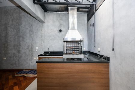 Sala de casa de condomínio à venda com 2 quartos, 140m² em Real Parque, São Paulo