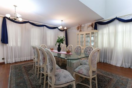 Sala de jantar de casa à venda com 4 quartos, 500m² em Vila Mariza Mazzei, São Paulo