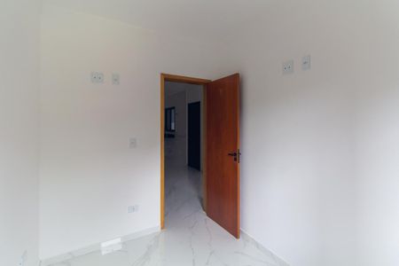 Quarto 1 de apartamento para alugar com 2 quartos, 44m² em Vila Paulo Silas, São Paulo