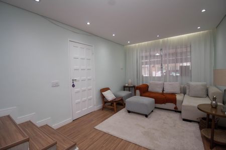 Sala de casa à venda com 3 quartos, 130m² em Vila Catupia, São Paulo