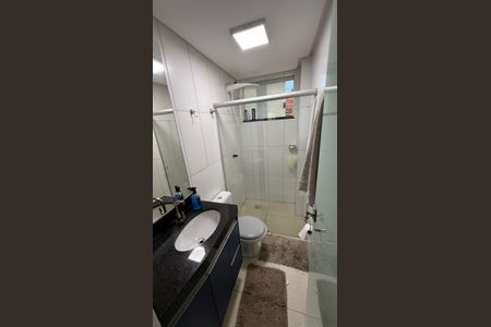 Banheiro de apartamento para alugar com 1 quarto, 38m² em Vila São João, Goiânia
