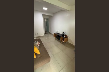 Sala de apartamento para alugar com 1 quarto, 38m² em Vila São João, Goiânia