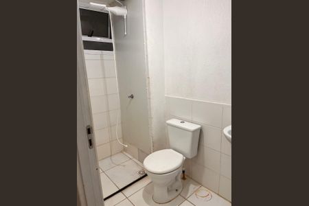 Banheiro de apartamento para alugar com 2 quartos, 50m² em Altos de Votorantim, Votorantim