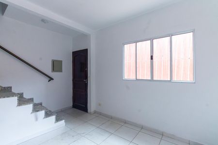 Sala de casa de condomínio para alugar com 2 quartos, 90m² em Vila Aricanduva, São Paulo