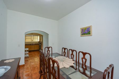 Casa à venda com 3 quartos, 240m² em Jardim Ubirajara, São Paulo