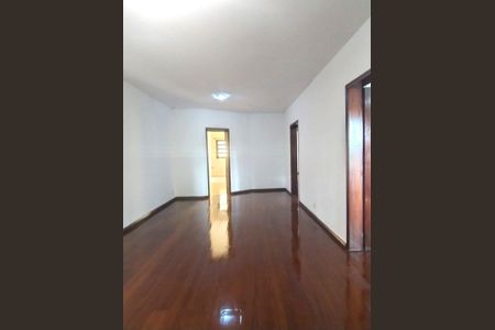 Sala de casa para alugar com 3 quartos, 191m² em Jardim São Pedro, Porto Alegre