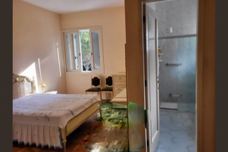 Casa à venda com 3 quartos, 160m² em Vila Nova Conceição, São Paulo