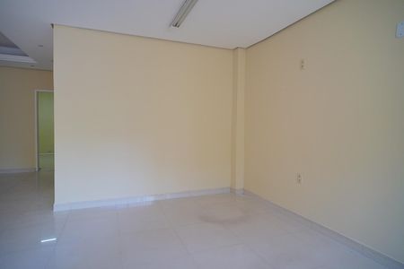 Sala de casa para alugar com 3 quartos, 150m² em São Geraldo, Porto Alegre