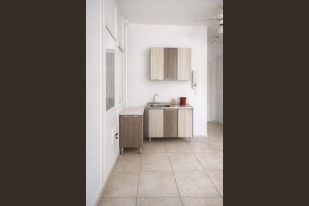 Cozinha de kitnet/studio para alugar com 1 quarto, 27m² em Cristo Redentor, Porto Alegre