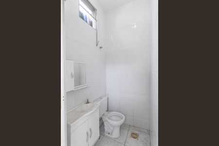 Banheiro social de kitnet/studio à venda com 1 quarto, 84m² em Arvoredo, Contagem