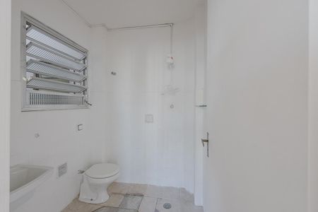 Banheiro de apartamento para alugar com 1 quarto, 55m² em Jardins, São Paulo