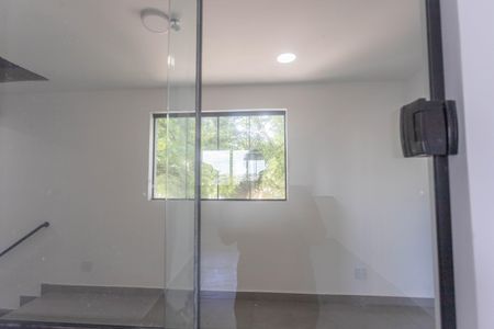 Janela da sala de apartamento para alugar com 1 quarto, 44m² em Vila Nogueira, Diadema