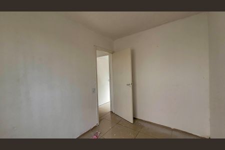 Apartamento para alugar com 2 quartos, 38m² em Jardim das Oliveiras, Itaquaquecetuba