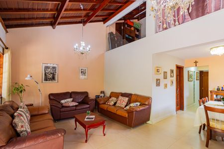 Sala de casa à venda com 3 quartos, 160m² em Recanto Santo Antonio, São Paulo