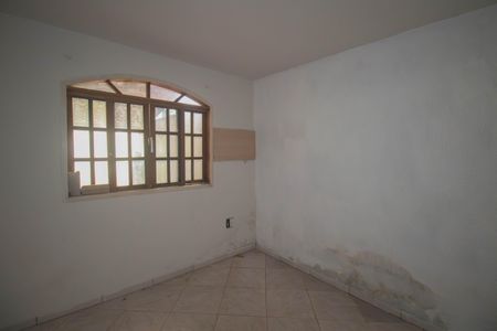 Quarto 1 de casa para alugar com 2 quartos, 135m² em Itaúna, São Gonçalo