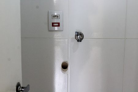 Banheiro - Torneira para Tanque de apartamento para alugar com 1 quarto, 40m² em Santa Ifigênia, São Paulo