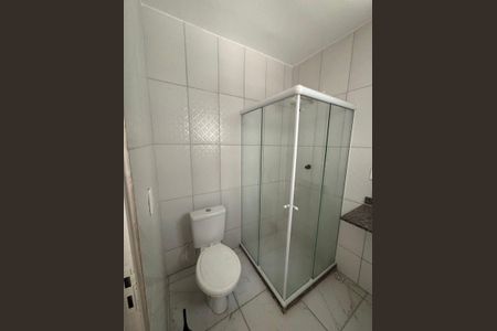 Banheiro de casa para alugar com 1 quarto, 65m² em Laranjal, São Gonçalo