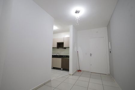 Sala de apartamento à venda com 2 quartos, 70m² em Vila Curuçá, Santo André