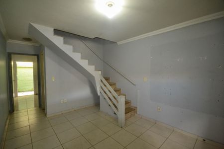 Sala de casa para alugar com 2 quartos, 67m² em Comendador Soares, Nova Iguaçu