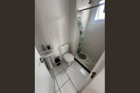 Banheiro de apartamento para alugar com 2 quartos, 44m² em Bonsucesso, Guarulhos