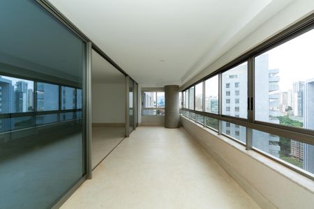 VARANDA de apartamento para alugar com 4 quartos, 207m² em Vila das Flores, Nova Lima