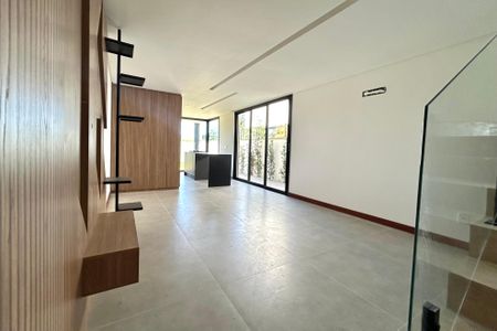 Sala de casa para alugar com 3 quartos, 160m² em Autódromo, Florianópolis